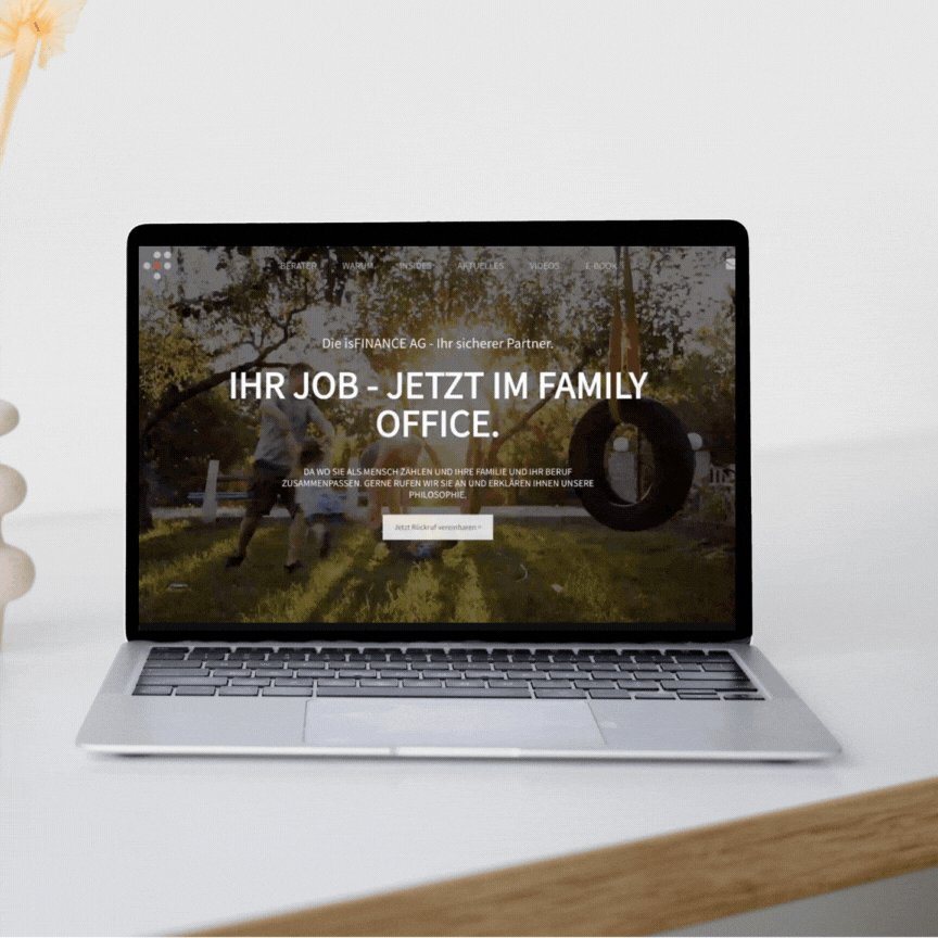 Die bewegende Startseite von "Banker-Werden-Unternehmer" auf dem MacBook Pro